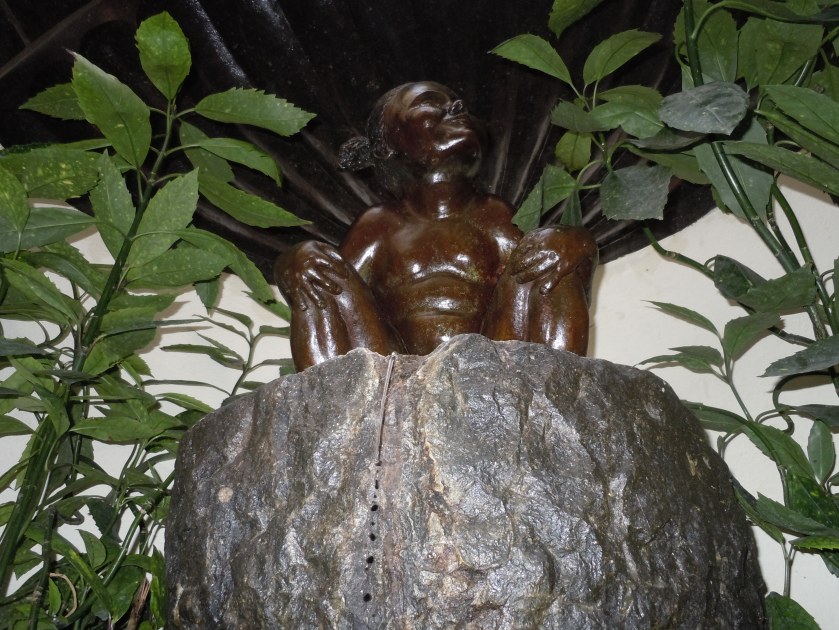 Jeanneken Pis - Manneken Pis's lesser-known sister... anatomically accurate and all.